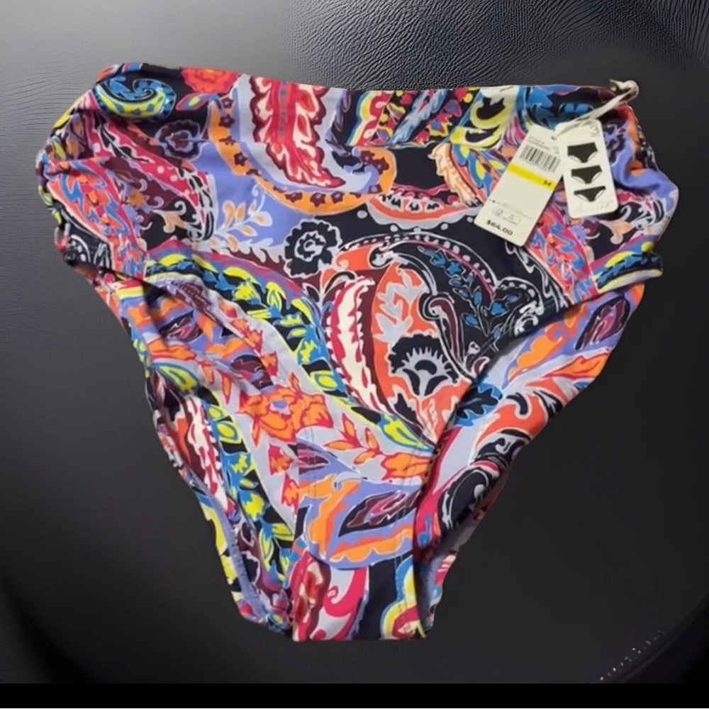 Anne Cole Women's Printed Paisley Shirred High-Low Sleek silhouette Bottom
